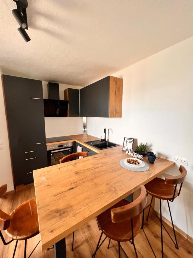 סנט ויט אן דר גלאן Perfekte Lage! Ganze Wohnung Burgblick Residenz מראה חיצוני תמונה