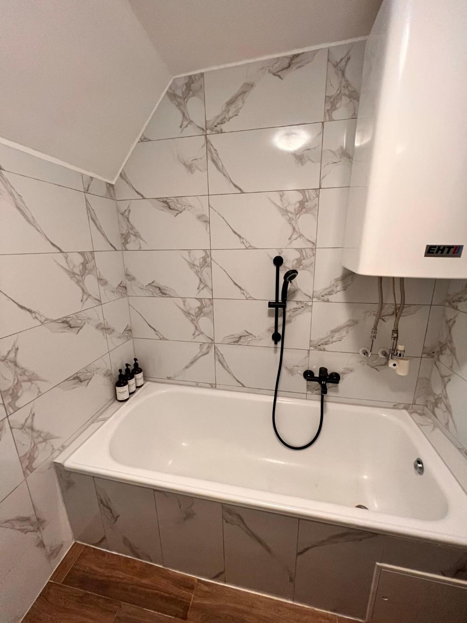 סנט ויט אן דר גלאן Perfekte Lage! Ganze Wohnung Burgblick Residenz מראה חיצוני תמונה